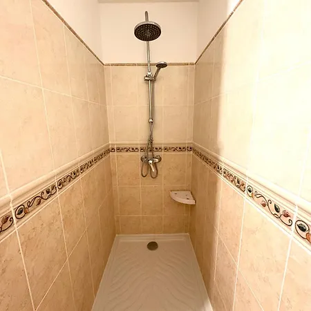 Independante Avec Piscine Privee *