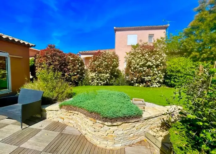 Βίλα Independante Avec Piscine Privee *